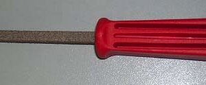 Lime de ponçage carrée avec manche, 6 mm longueur 230 mm, gros grains